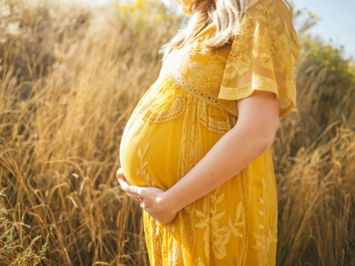 Plamienie implantacyjne: co to i jak je rozpoznać?